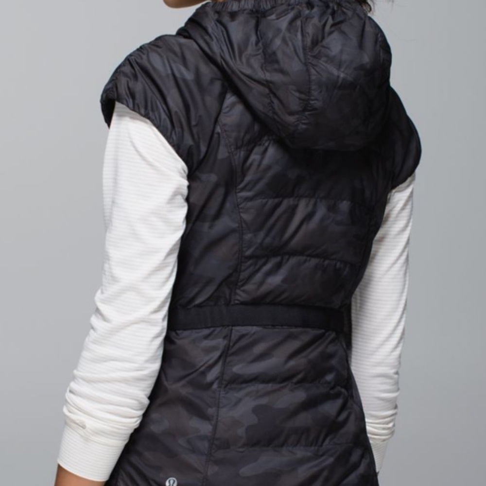 Lululemon Green Camouflage spring Fling Puffy Vest Size 8 - Picture 4 of 5